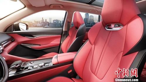 长安汽车转型升级再加速 CS75 PLUS亮相上海车展