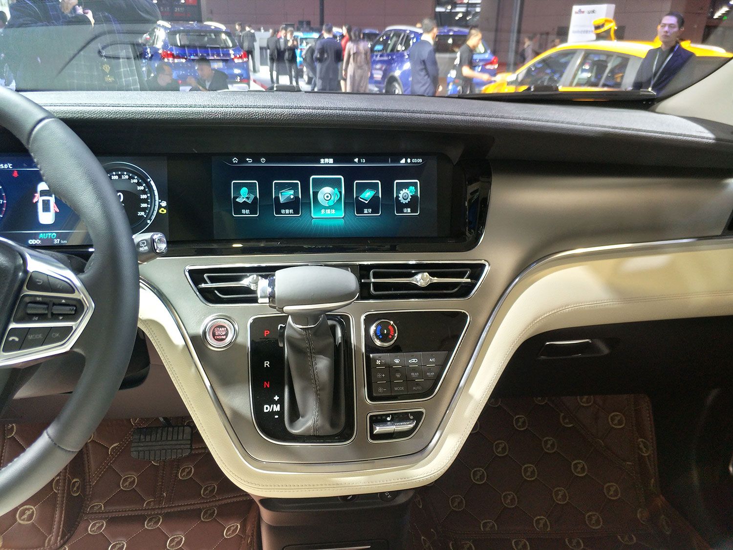 2019上海车展:汉腾MPV