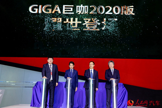 庆铃汽车携8款新车亮相深化与五十铃合作